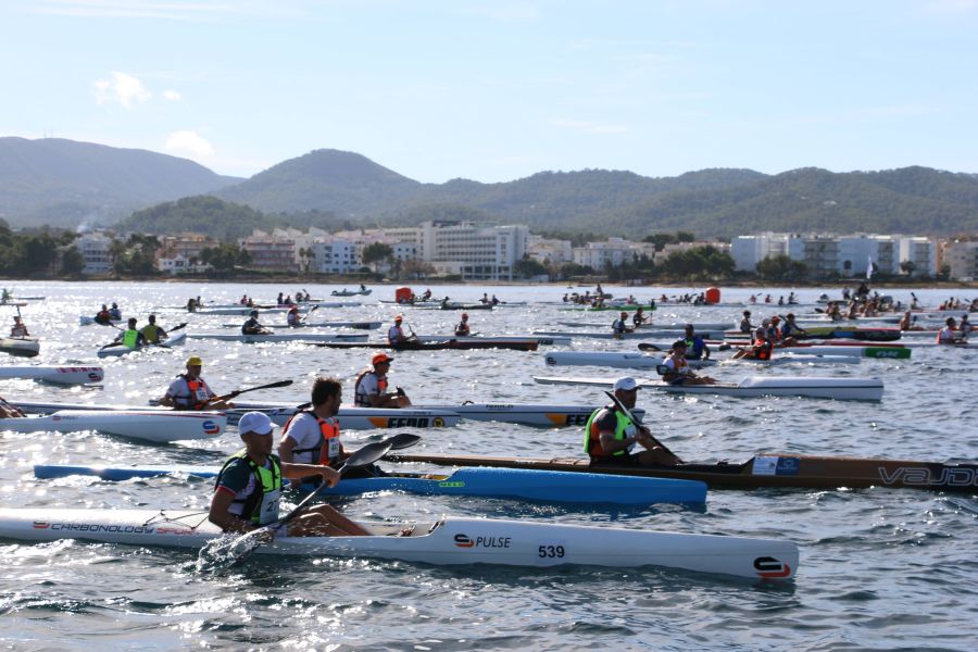 Es Nàutic's paddlers win 19 medals and the team victory in the 1st Sea Kayak Cup
